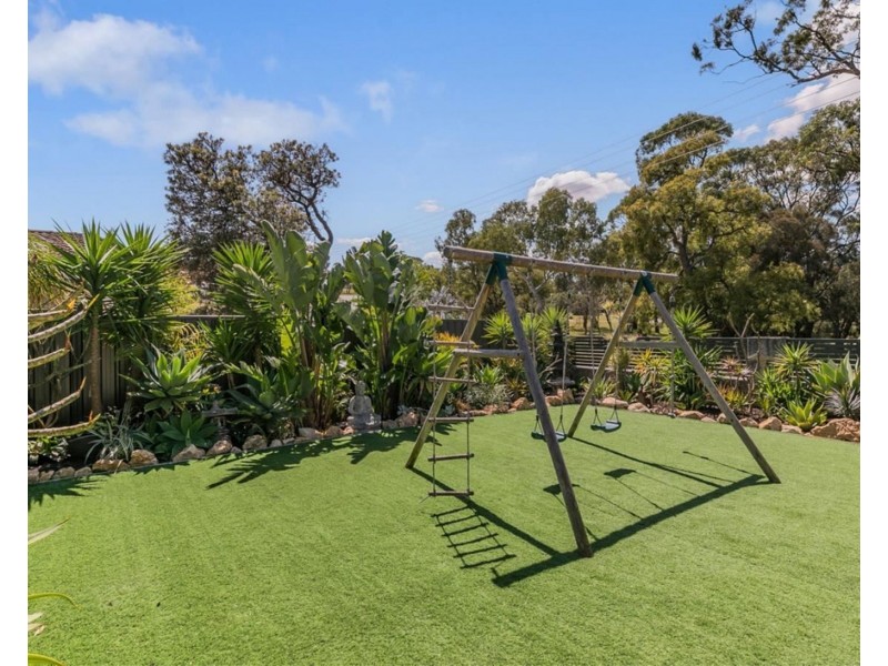 6 Broughton Way, Orelia WA 6167