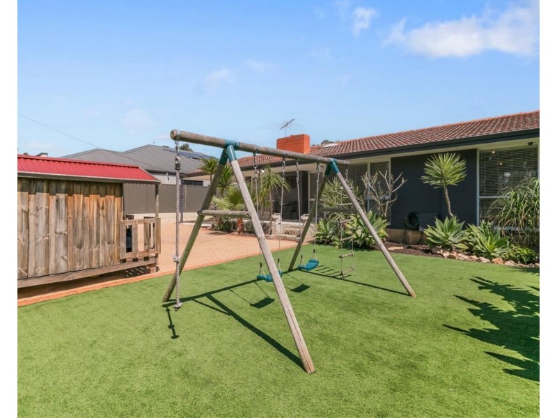 6 Broughton Way, Orelia WA 6167