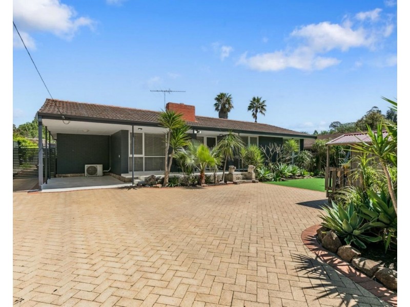 6 Broughton Way, Orelia WA 6167