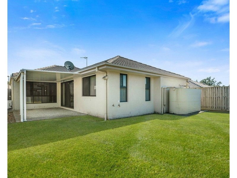 10 Starkey Str, Pacific Pines QLD 4211