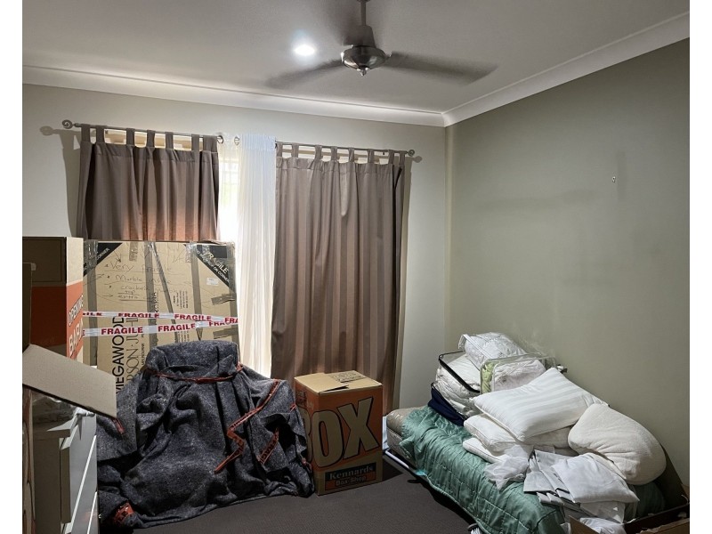 112 Salvado Dr, Pacific Pines QLD 4211