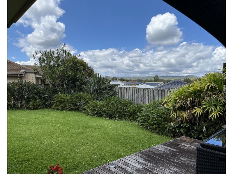 112 Salvado Dr, Pacific Pines QLD 4211