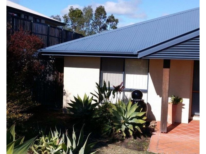 16 Huxley Court, Pacific Pines QLD 4211