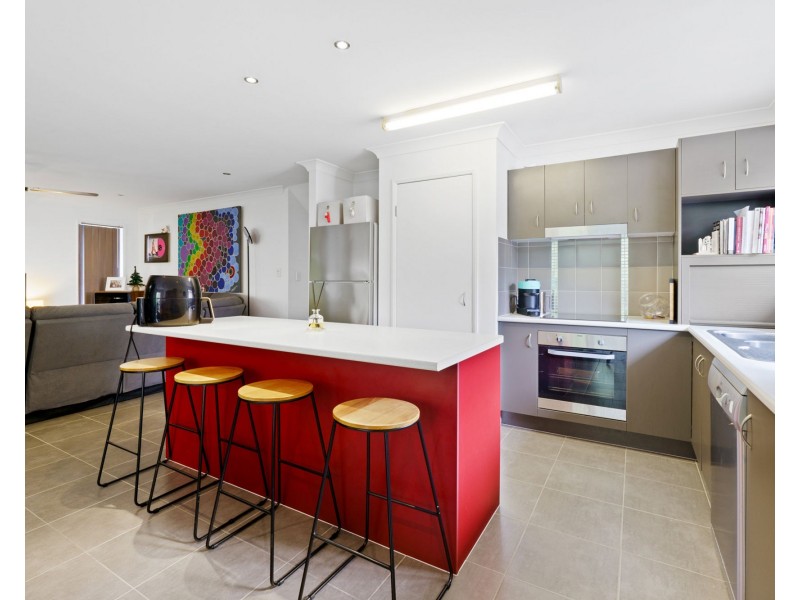 46 Diamantina Circuit, Pacific Pines QLD 4211