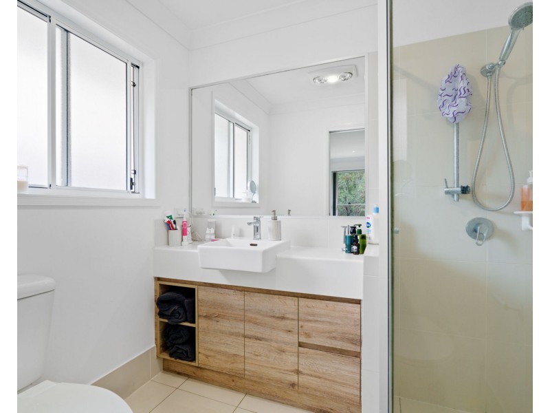 46 Diamantina Circuit, Pacific Pines QLD 4211