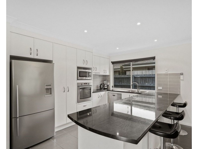 20 Bellinger Key, Pacific Pines QLD 4211