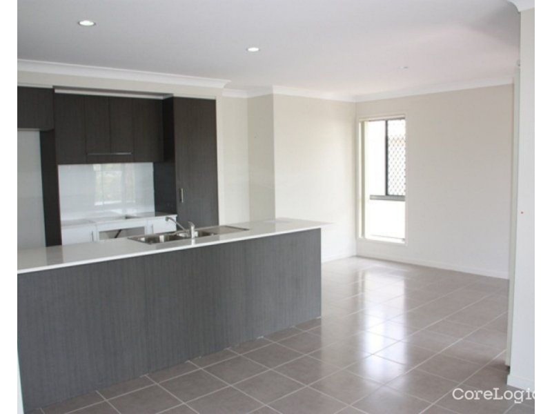20 Hadrian Crescent, Pacific Pines QLD 4211