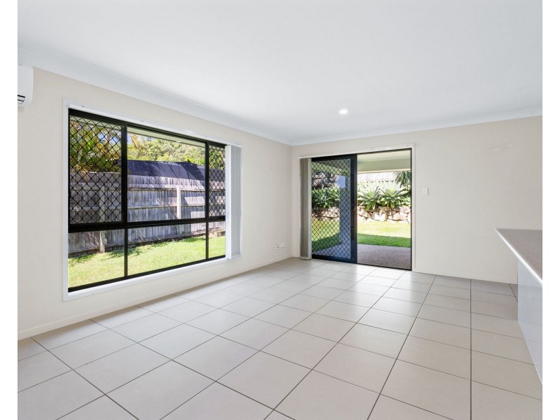 22 Bellinger Key, Pacific Pines QLD 4211