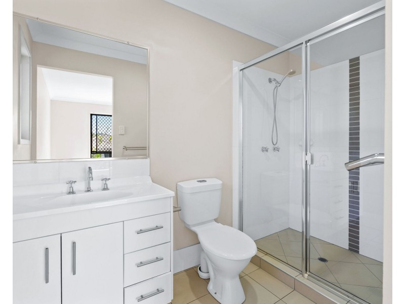 22 Bellinger Key, Pacific Pines QLD 4211