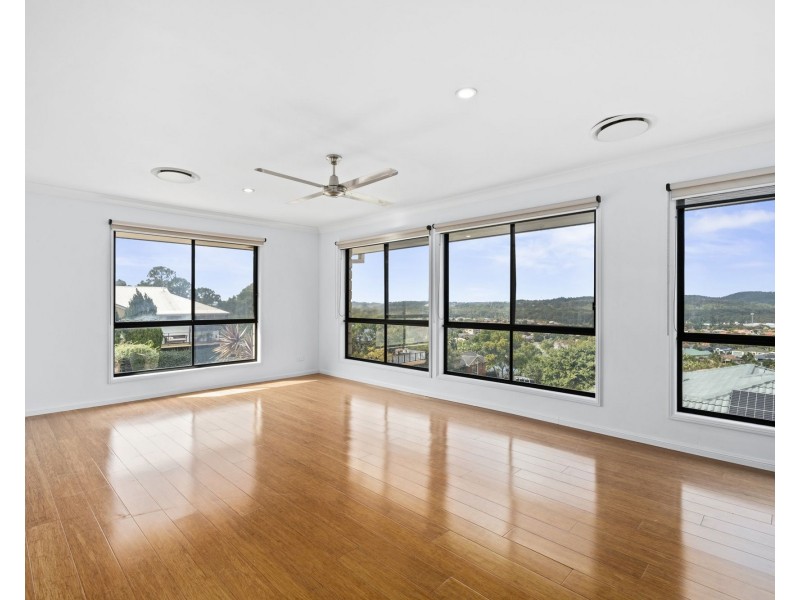 22 Pago Terrace, Pacific Pines QLD 4211