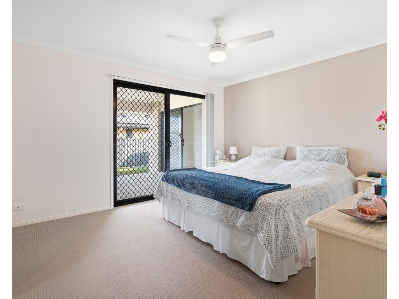 9 Brunswick Street, Pacific Pines QLD 4211
