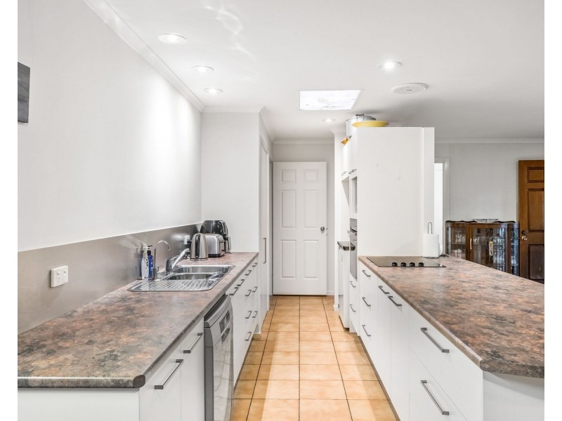 26 Alrex St, Everton Hills QLD 4053