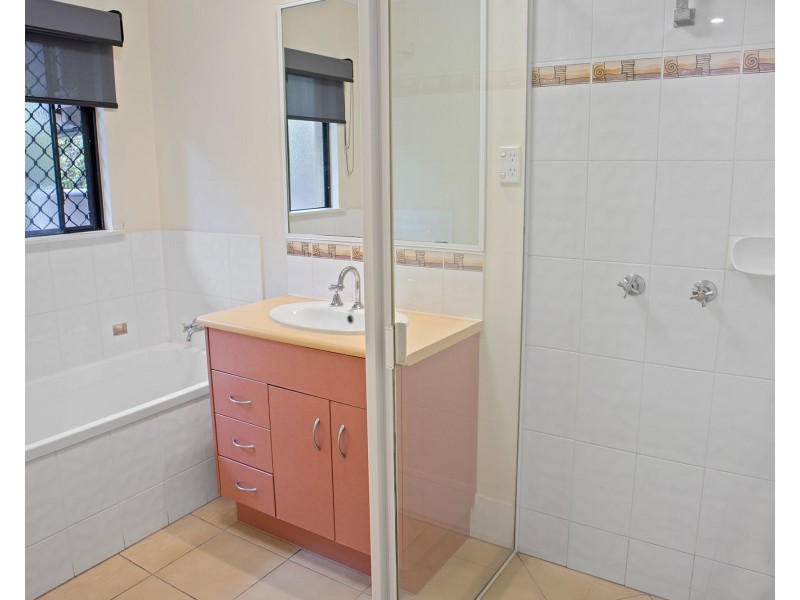 18 Cable Close, Kewarra Beach QLD 4879