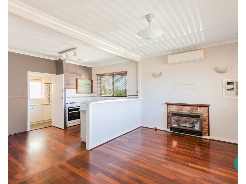 12 Hansen Street, Coolbellup WA 6163