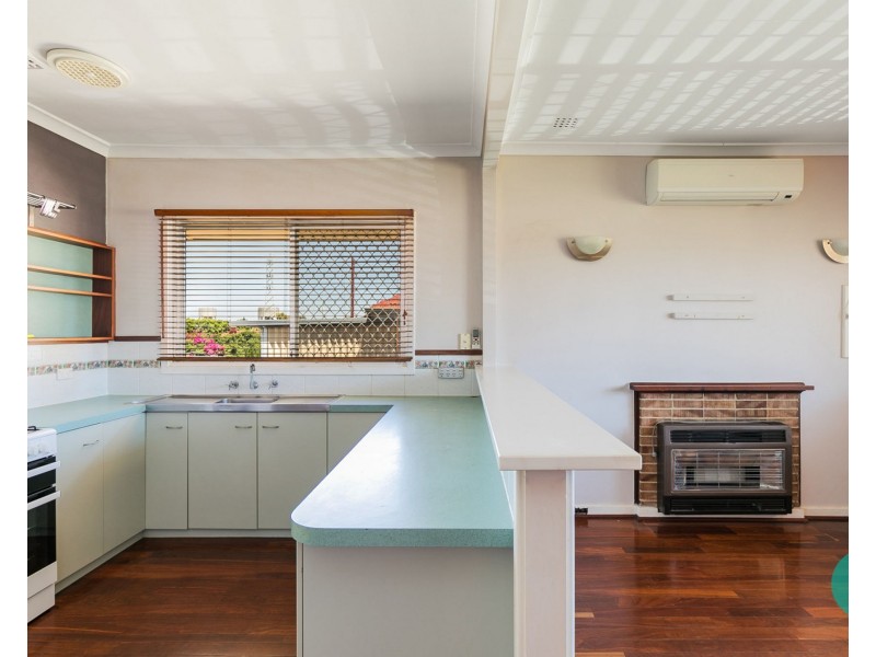 12 Hansen Street, Coolbellup WA 6163