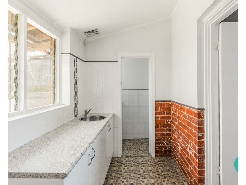 12 Hansen Street, Coolbellup WA 6163