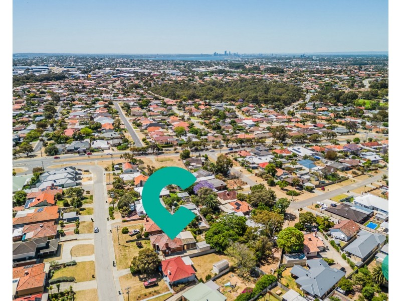 12 Hansen Street, Coolbellup WA 6163