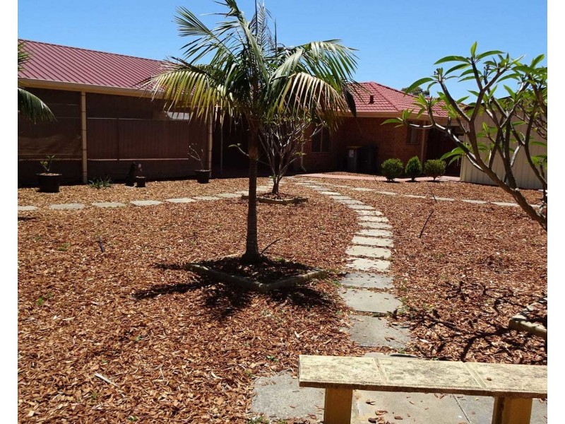24 Cassilis Court, Greenfields WA 6210