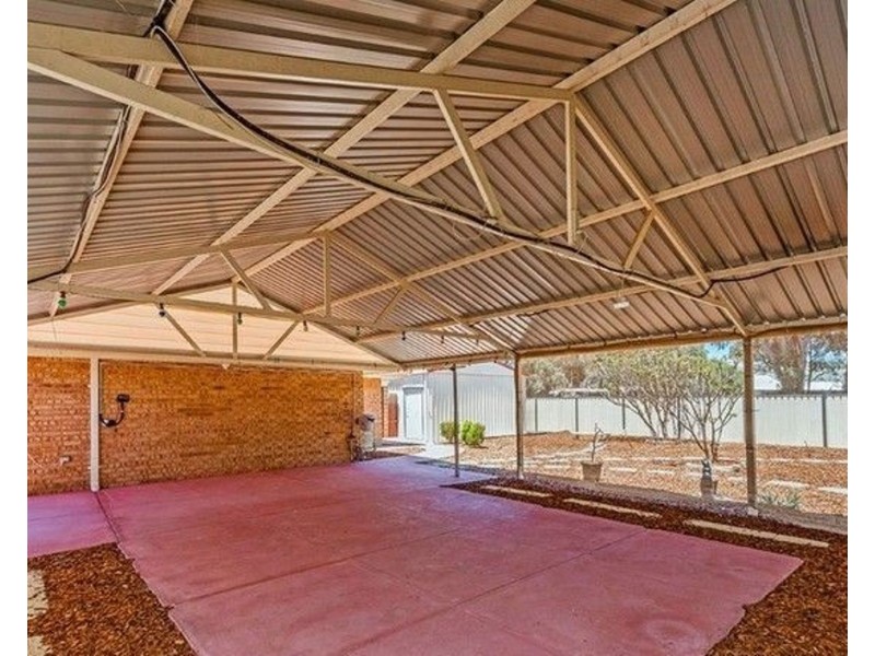 24 Cassilis Court, Greenfields WA 6210