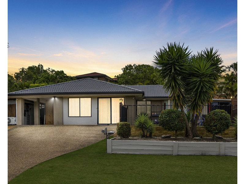 52 Hillenvale Avenue, Arana Hills QLD 4054