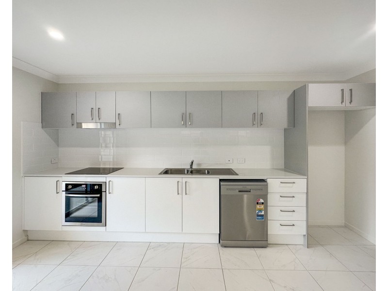 7B McClune Street, Logan Reserve QLD 4133