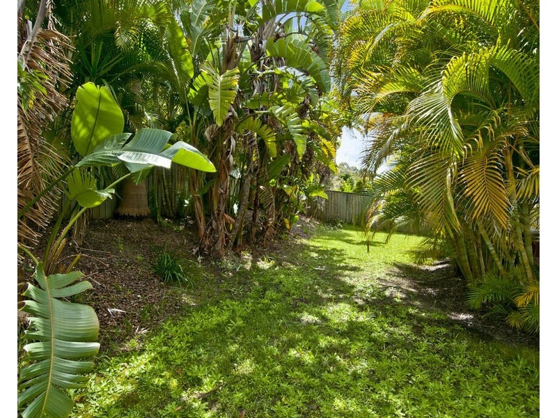 20 Hawkesbury Avenue, Pacific Pines QLD 4211