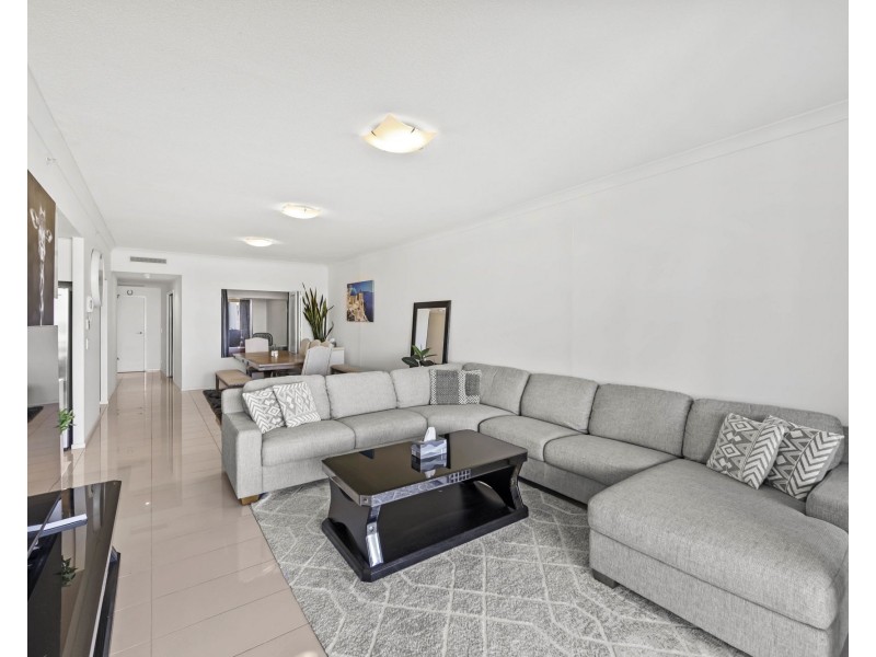 206/43 Harbour Town Drive, Biggera Waters QLD 4216