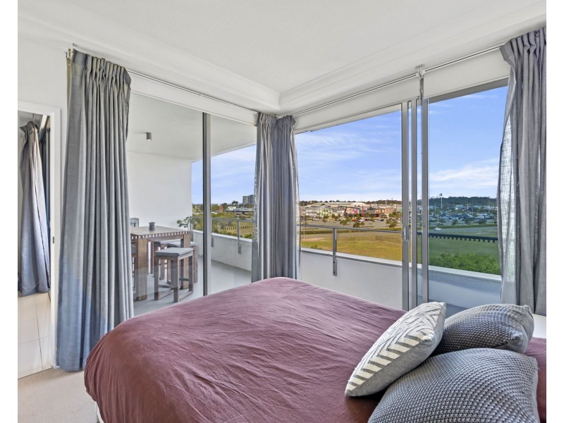 206/43 Harbour Town Drive, Biggera Waters QLD 4216