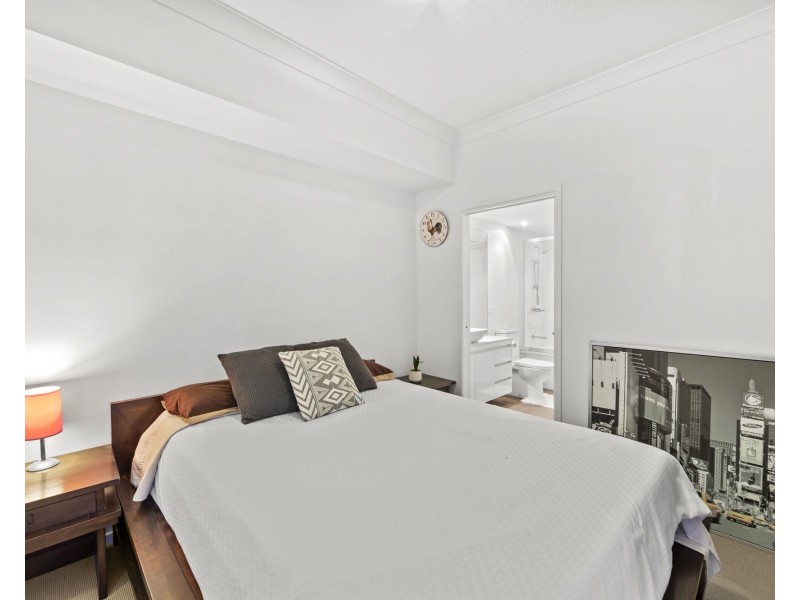 206/43 Harbour Town Drive, Biggera Waters QLD 4216