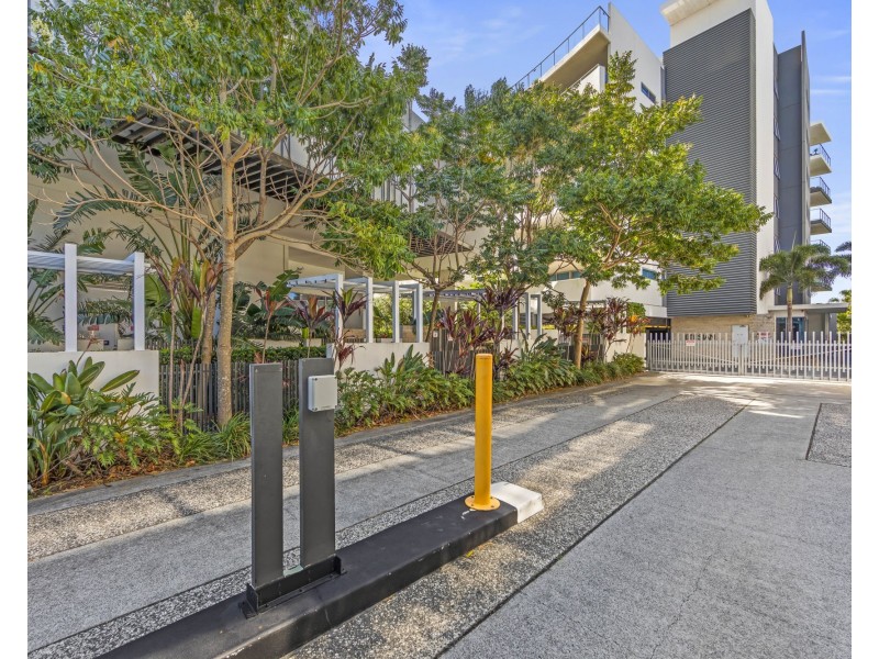 206/43 Harbour Town Drive, Biggera Waters QLD 4216