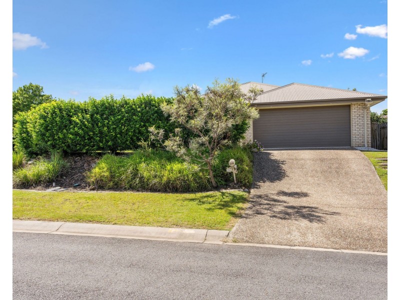 3 Lennox Street, Pacific Pines QLD 4211