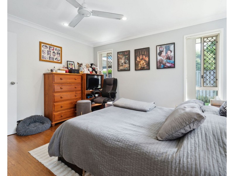 3 Lennox Street, Pacific Pines QLD 4211