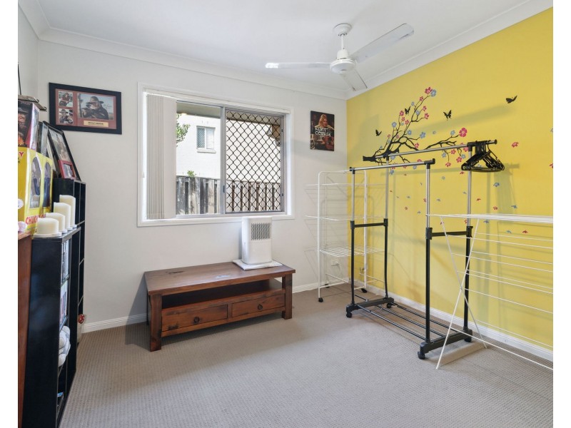 3 Lennox Street, Pacific Pines QLD 4211