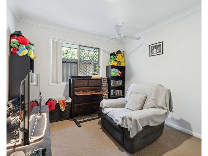 3 Lennox Street, Pacific Pines QLD 4211