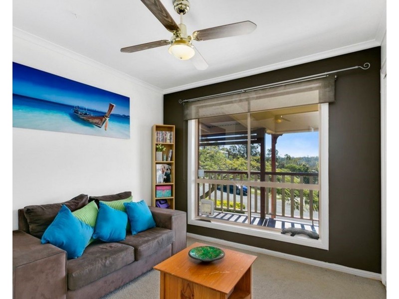34 Capricorn Dr, Pacific Pines QLD 4211