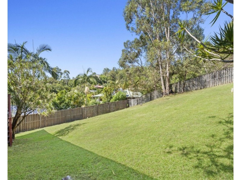 34 Capricorn Dr, Pacific Pines QLD 4211
