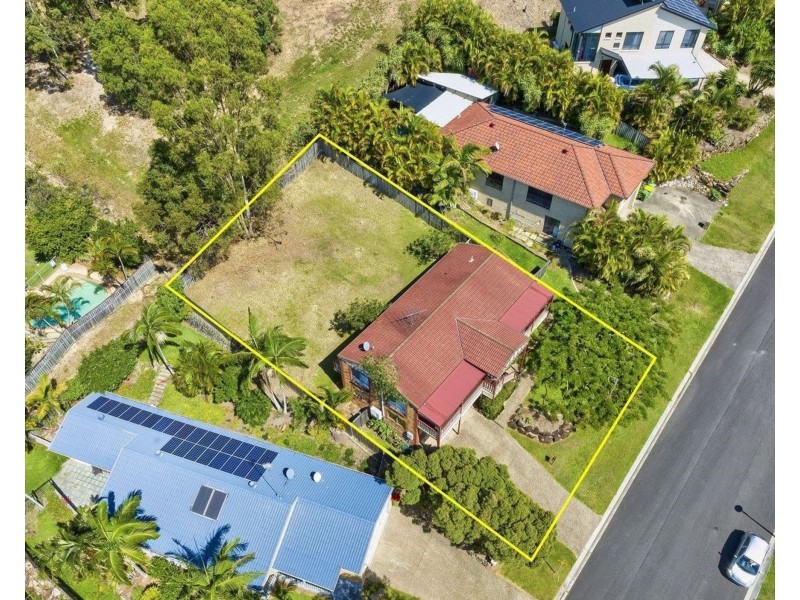 34 Capricorn Dr, Pacific Pines QLD 4211
