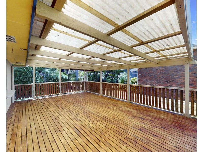 12 Sandpiper Street, Beachmere QLD 4510