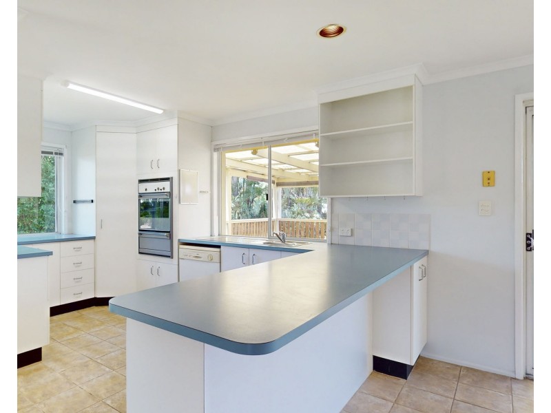 12 Sandpiper Street, Beachmere QLD 4510