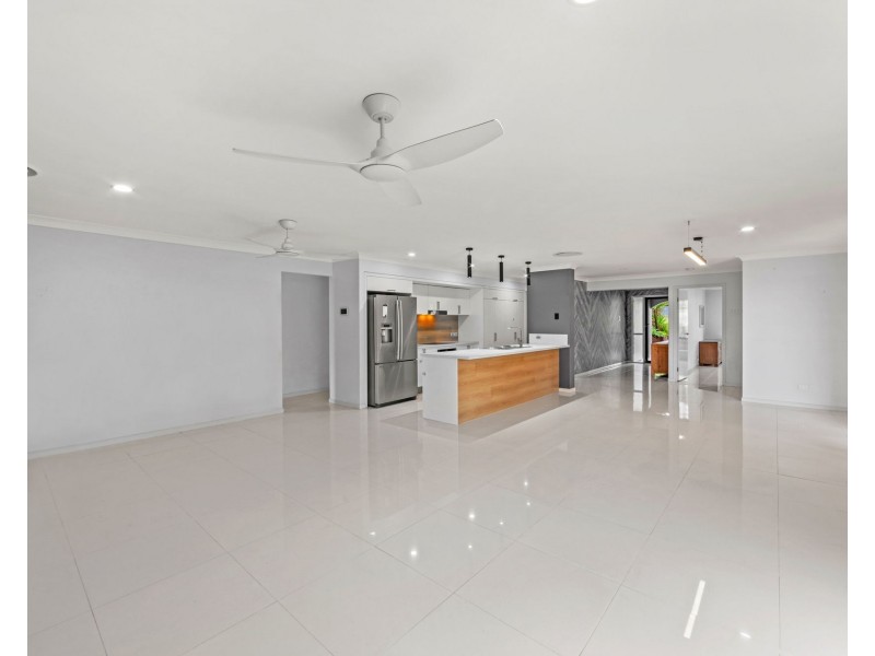 7 Silver Sedge Way, Upper Coomera QLD 4209