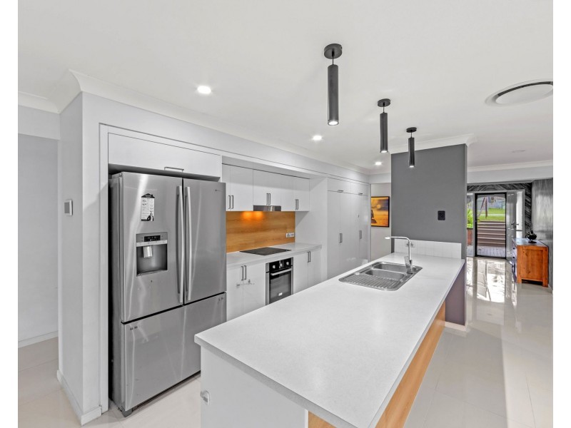 7 Silver Sedge Way, Upper Coomera QLD 4209