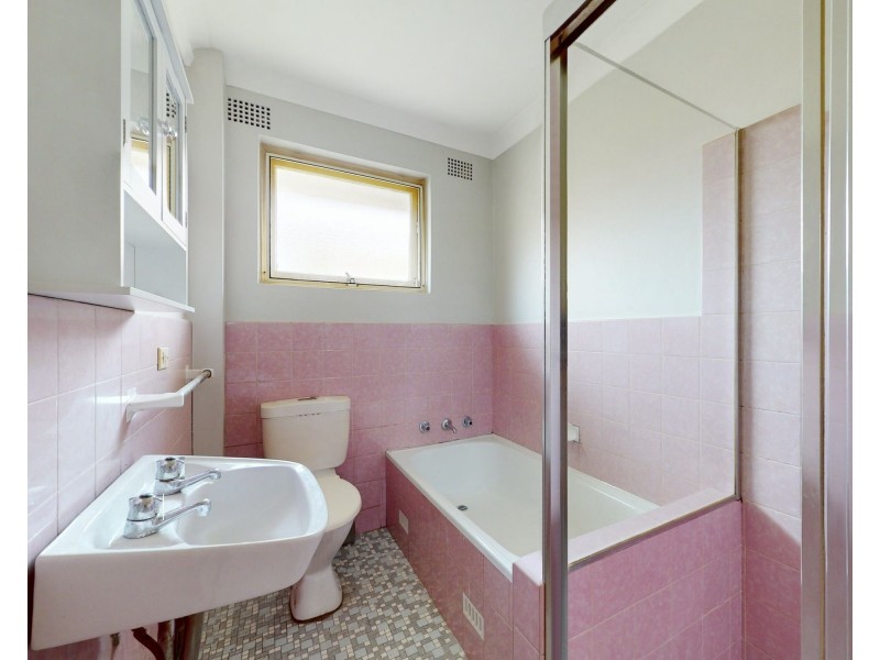 8/3 Queensborough Road, Croydon Park NSW 2133