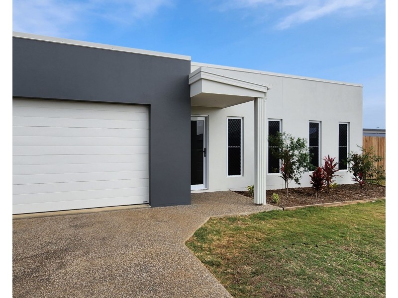 11 Fraser Avenue, Innes Park QLD 4670