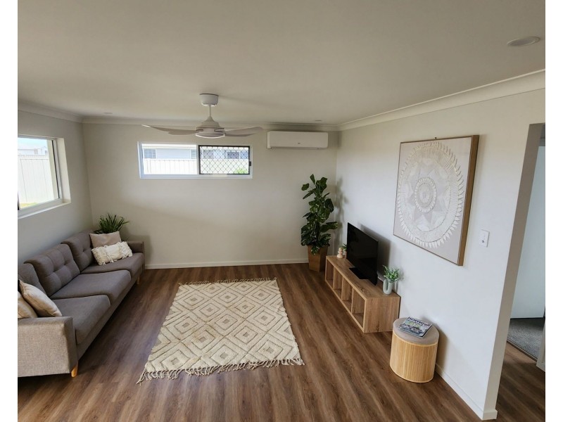 11 Fraser Avenue, Innes Park QLD 4670