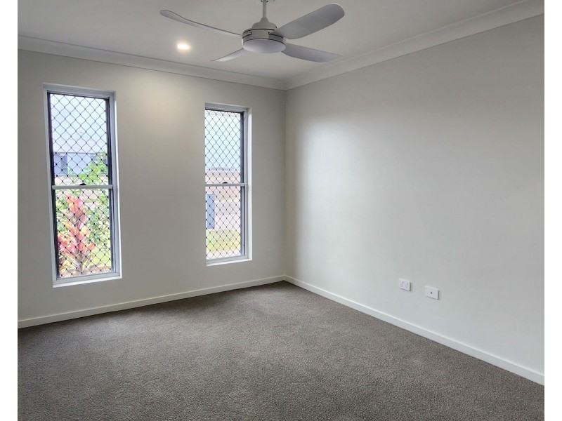 11 Fraser Avenue, Innes Park QLD 4670