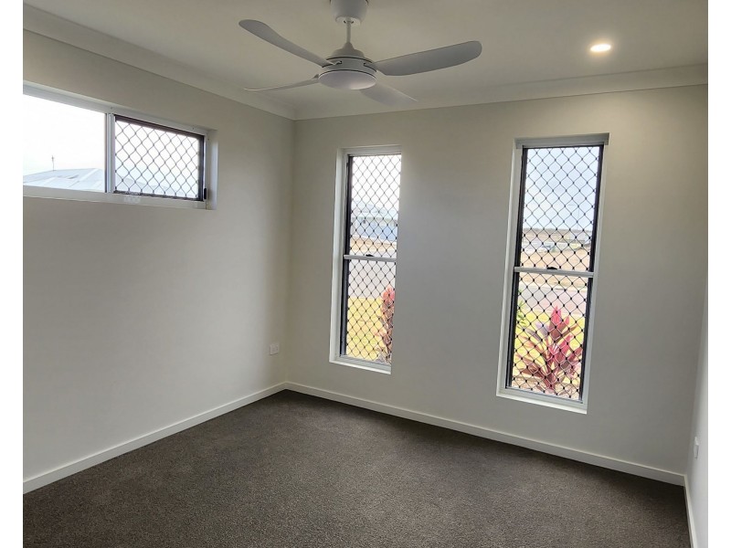 11 Fraser Avenue, Innes Park QLD 4670