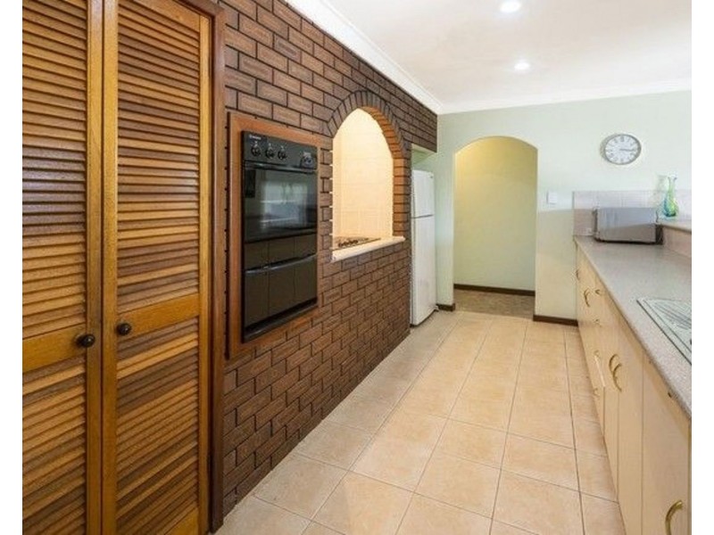 53 Linden Way, Forrestfield WA 6058