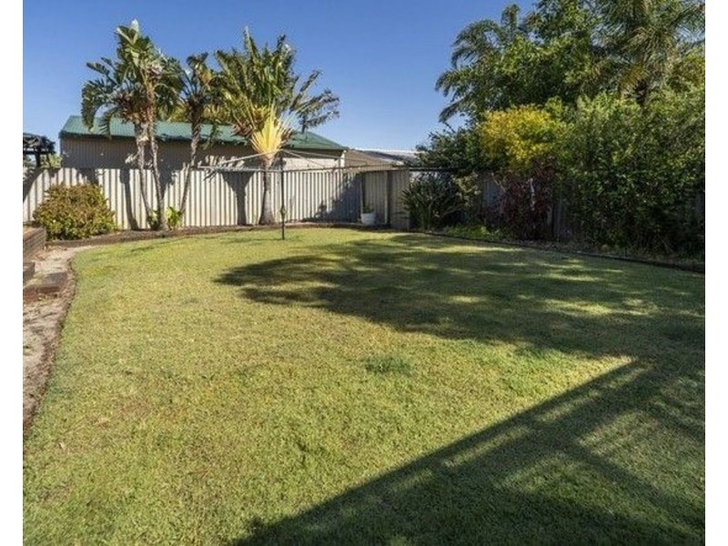 53 Linden Way, Forrestfield WA 6058