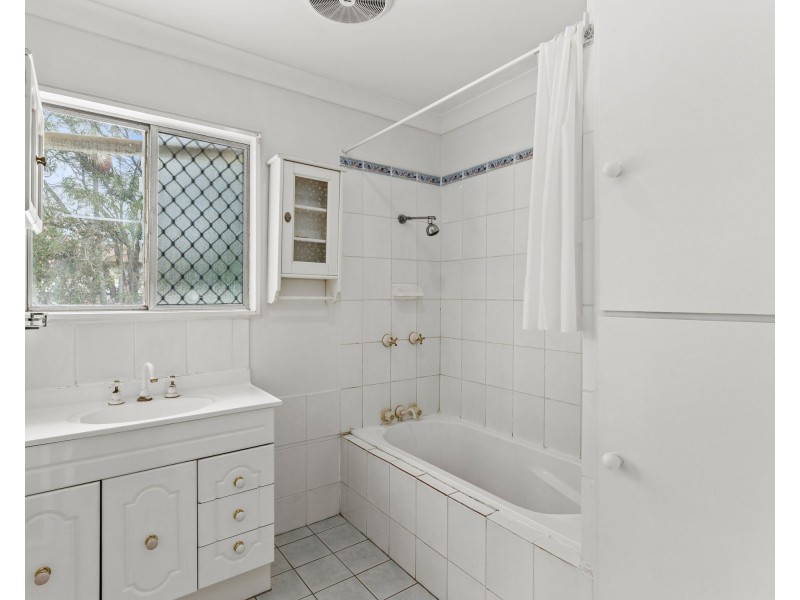 3 Mankina St, Slacks Creek QLD 4127