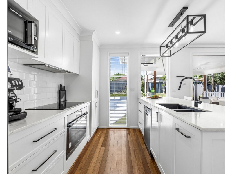 90 Dawson Road, Upper Mount Gravatt QLD 4122